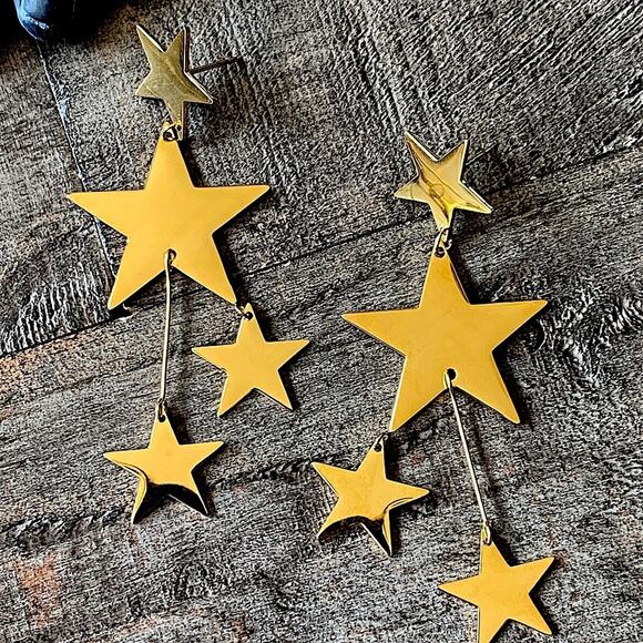 NEW Gold Falling Stars Dangle Earrings - Picture 5 of 9